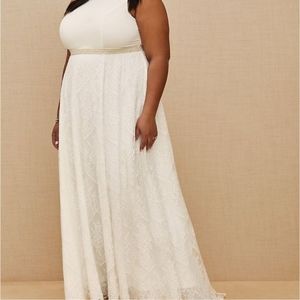 NWT Ivory Sleeveless Chiffon Lace Belted Bridal Wedding Gown Size 20